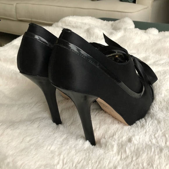 Black Bebe Kristen Booties size 6 - Picture 3 of 8